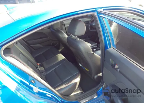 2017 Hyundai Elantra Sport z USA, uszkodzony, nr VIN KMHD04LB3HU291888